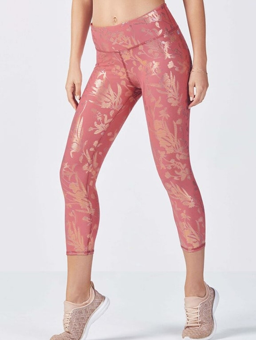 Define Powerhold Mid-Rise Capri Leggings in Metallic Rose Gold Floral Print NWOT